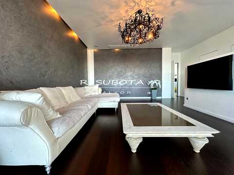 квартира за адресою Бригадна вул., 11