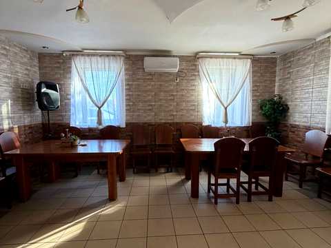 комерційна за адресою смт. Решетилівка, Базарна вул., 18