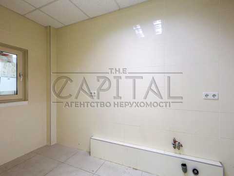 комерційна за адресою Круглоуніверситетська вул., 3-5