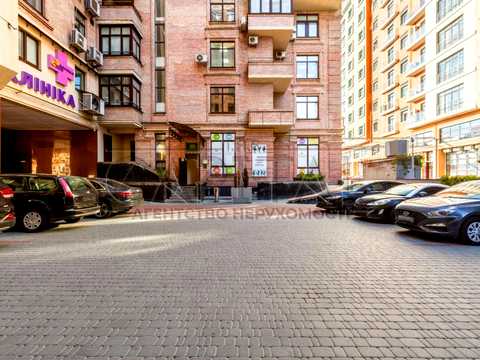 комерційна за адресою Круглоуніверситетська вул., 3-5