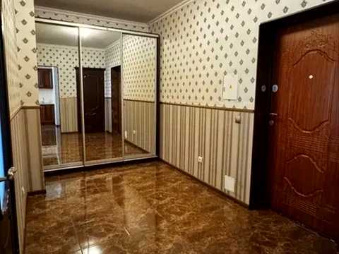 квартира по адресу Драгоманова ул., 2-А