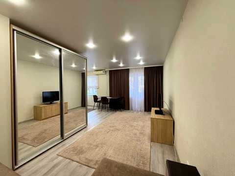 квартира за адресою Старокозацька вул. (Комсомольська), 70
