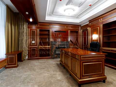 комерційна за адресою Верхньогірська вул., 7