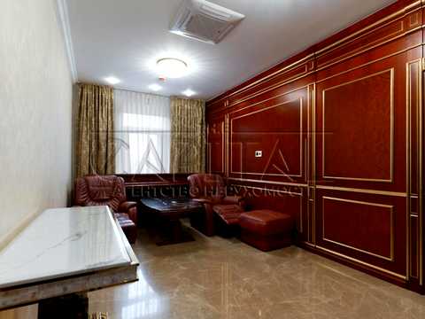 комерційна за адресою Верхньогірська вул., 7