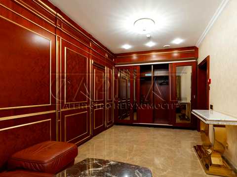 комерційна за адресою Верхньогірська вул., 7