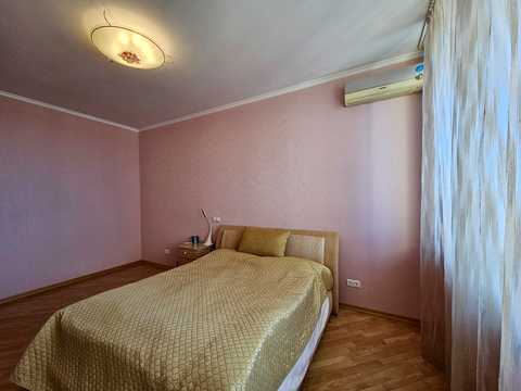 квартира за адресою Володимира Івасюка просп. (Героїв Сталінграду), 8