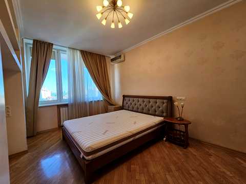 квартира за адресою Володимира Івасюка просп. (Героїв Сталінграду), 8