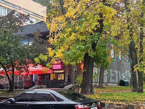 комерційна за адресою Глибочицька вул., 17А