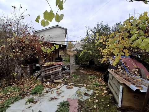 будинок за адресою Депутатська, 13