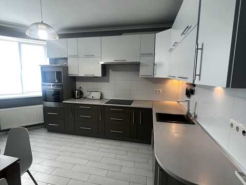квартира за адресою Михайла Грушевського вул., 21