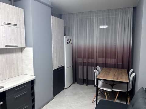 квартира за адресою с. Софіївська Борщагівка, Яблунева вул., 11