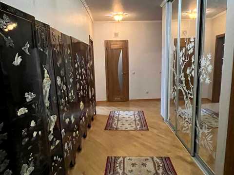квартира за адресою Дніпровська набережна вул., 23
