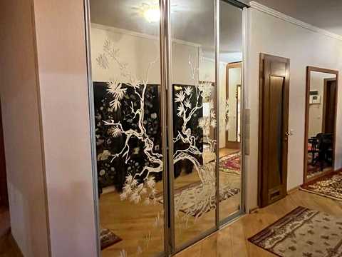 квартира за адресою Дніпровська набережна вул., 23