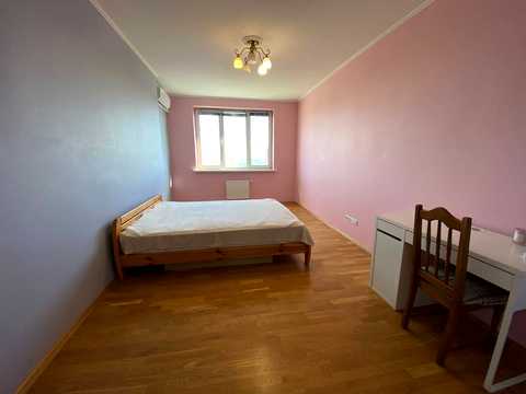 квартира за адресою Феодосійська вул., 3-В