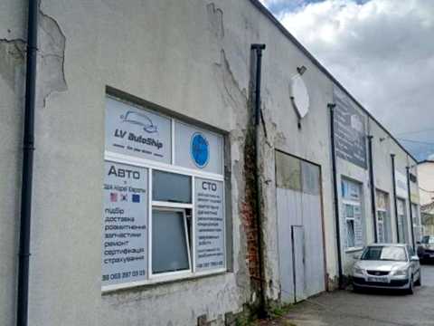 комерційна за адресою Данила Апостола вул., 10