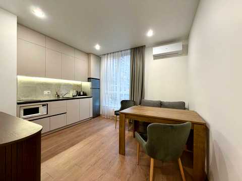квартира за адресою Салютна вул., 2к17