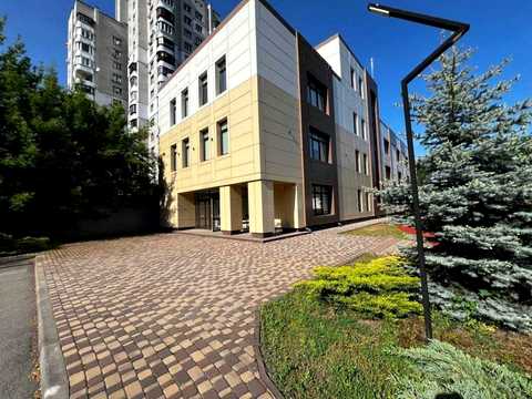 комерційна за адресою Святошинська вул., 6