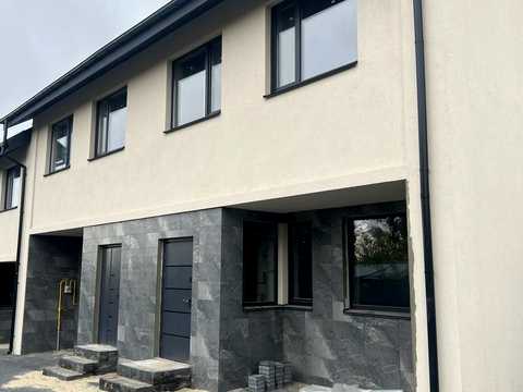 будинок за адресою Центральна вул., 5