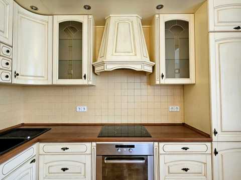 квартира по адресу Верховинная ул., 35