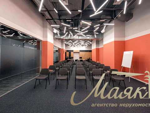 комерційна за адресою Якова Гніздовського вул. (Магнітогорська), 1а