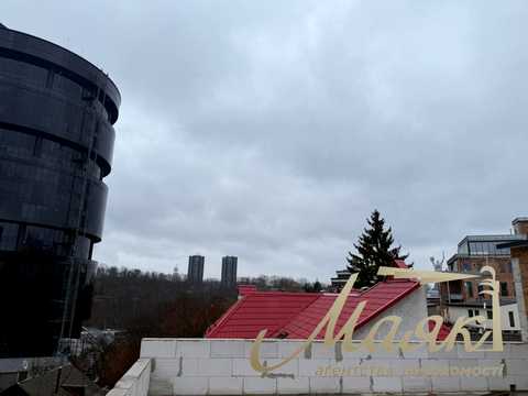комерційна за адресою Болсуновська вул. (Сергія Струтинського), 13
