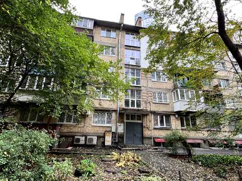 квартира по адресу Кловский спуск, 12