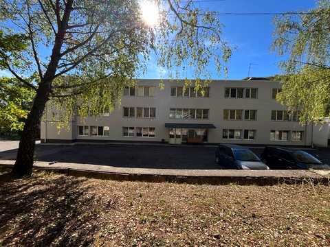 комерційна за адресою Барвінкова, 25
