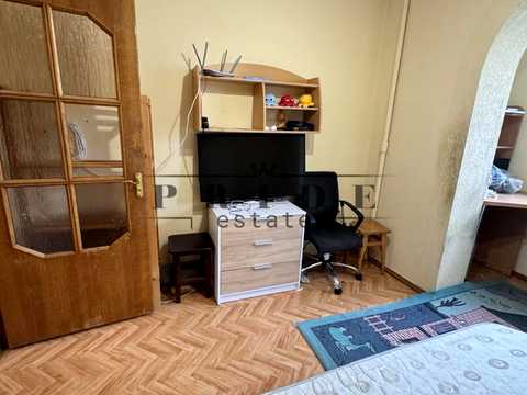 квартира за адресою Романа Шухевича просп. (Генерала Ватутіна), 4