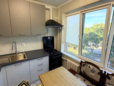 квартира за адресою Леся Курбаса просп., 12-В