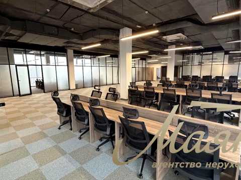 комерційна за адресою Товарна вул., 1
