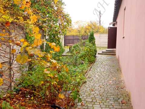 будинок за адресою Генерала Удовиченка вул. (Паризької Комуни), 5