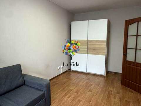 квартира за адресою Софії Русової вул., 7
