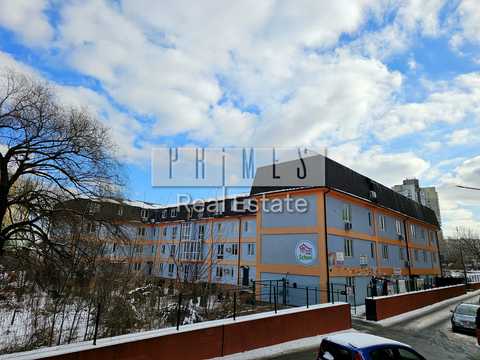 комерційна за адресою Євгена Маланюка вул. (Степана Сагайдака), 55/2