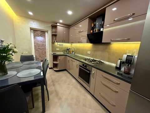 квартира за адресою Харків, Героїв Харкова просп. (Московський), 64а