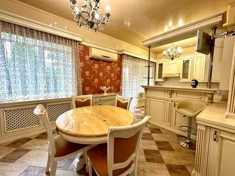 будинок за адресою с. Чайки, Коцюбинського вул.