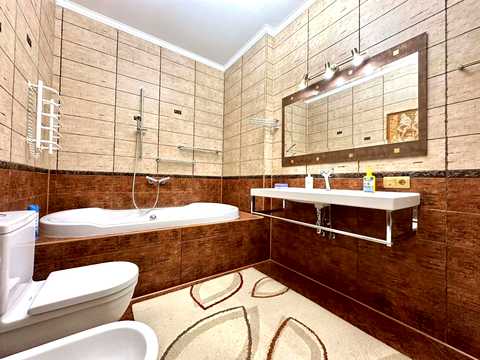 будинок за адресою с. Чайки, Коцюбинського вул.