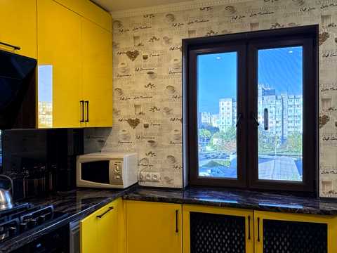 квартира за адресою Незалежності України вул., 11