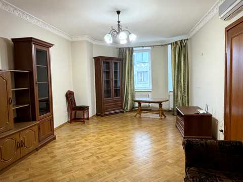 квартира по адресу Евгения Коновальца ул. (Дадугіна), 23