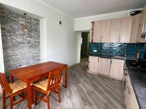комерційна за адресою Винна Гора вул., 18