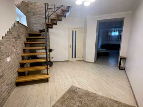комерційна за адресою Винна Гора вул., 18