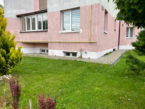 комерційна за адресою Винна Гора вул., 18