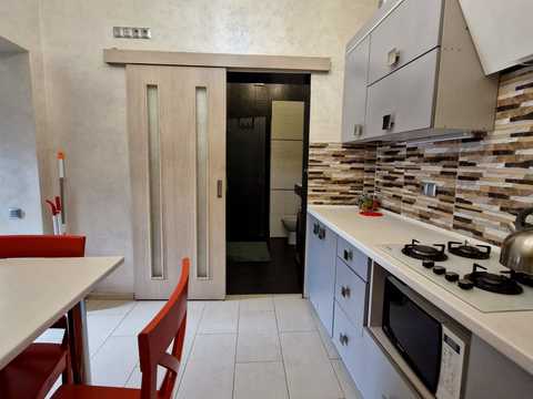 квартира за адресою Шота Руставелі вул., 8