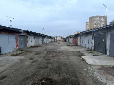 паркомісце за адресою Київ, Бакинська вул., 35