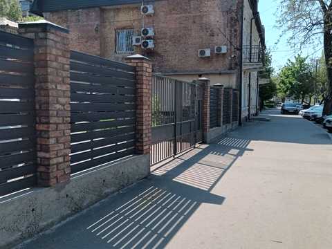 комерційна за адресою Дніпро, Батальйону "Дніпро" бульв., 9-А
