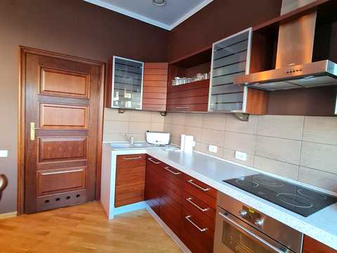 комерційна за адресою Митрополита Шептицького вул., 5-А