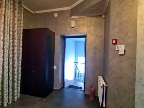 комерційна за адресою Митрополита Шептицького вул., 5-А