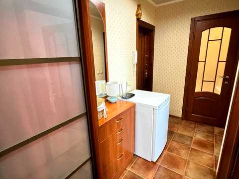 квартира за адресою Героїв просп., 12