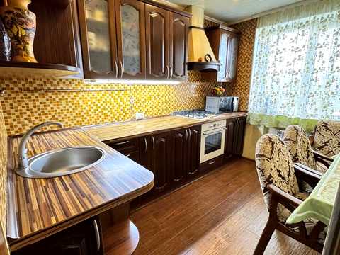 квартира за адресою Героїв просп., 12