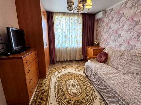 квартира за адресою Героїв просп., 12