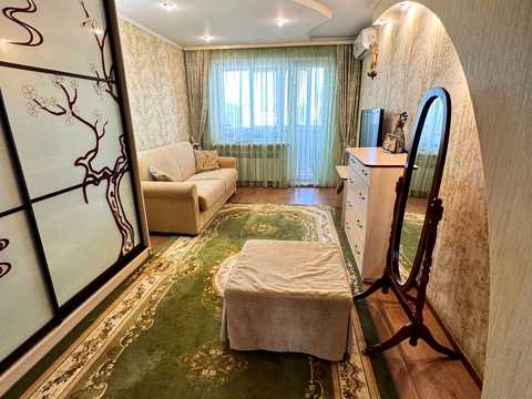 квартира за адресою Героїв просп., 12